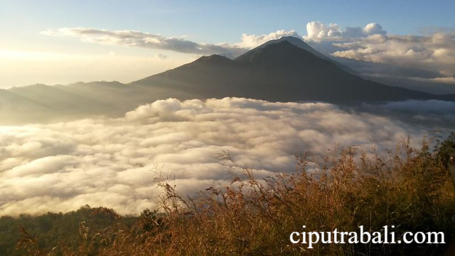 Menyelami Keagungan Gunung Batur Bali